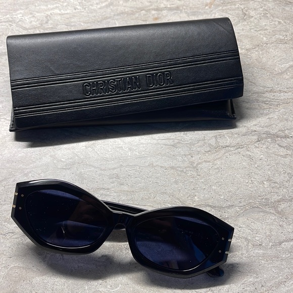 Christian Dior Sunglasses - Picture 1 of 5
